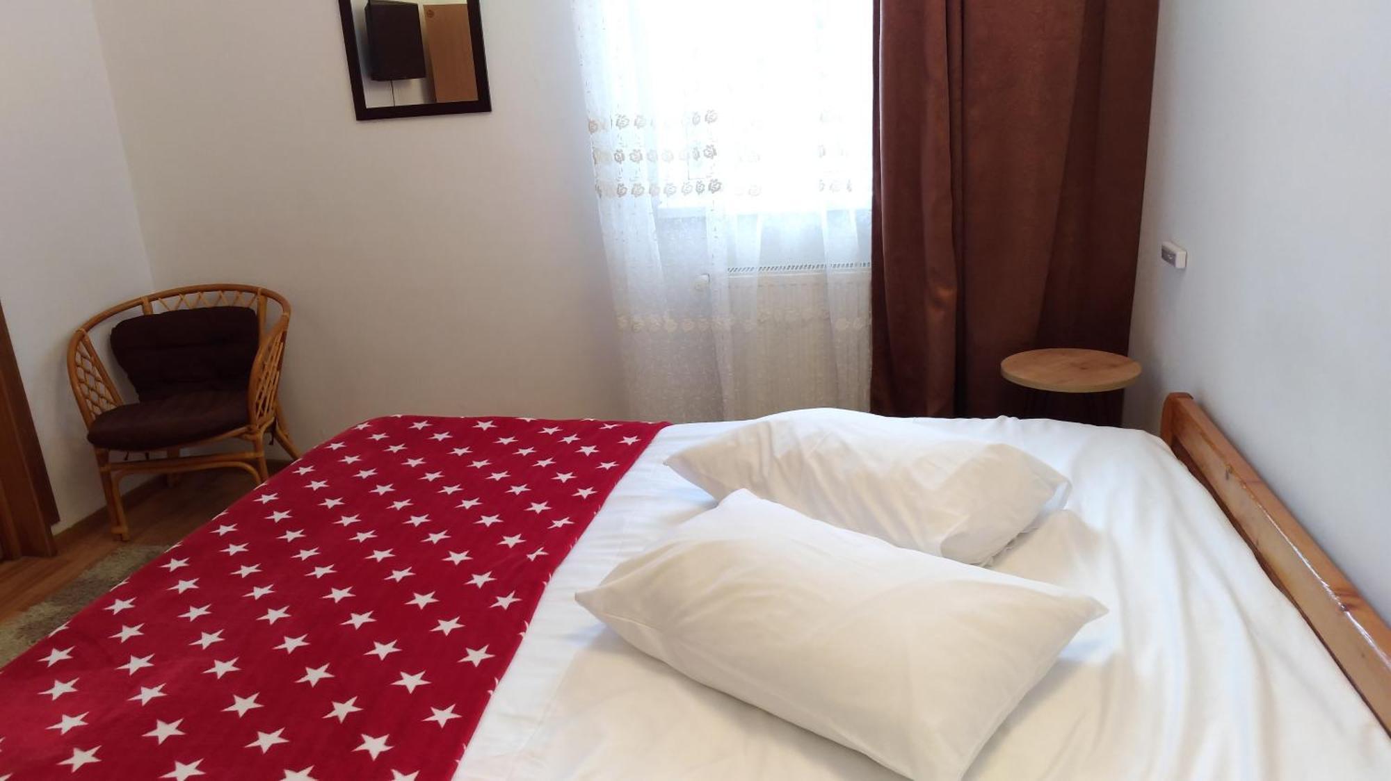 Casa Zura Ξενοδοχείο Buşteni Δωμάτιο φωτογραφία